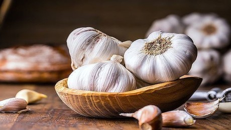 Những đại kỵ khi ăn tỏi, biết mà tránh kẻo 'hối không kịp'