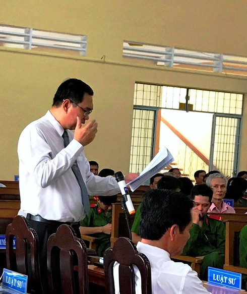 Bị hại tố công an đánh tráo kim cương - ảnh 1
