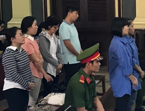 Một cán bộ ngân hàng bị đề nghị án tù chung thân - ảnh 1