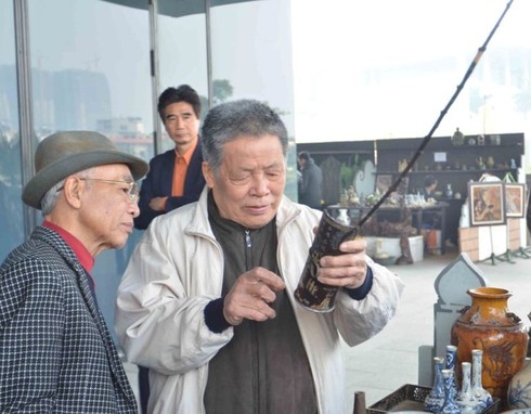 Phiên chợ đồ cổ cuối năm ở Thủ đô - ảnh 5