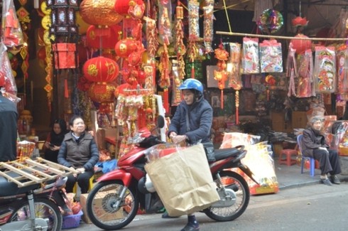 Hàng vàng mã ế ẩm trước lễ ông Công ông Táo - ảnh 16