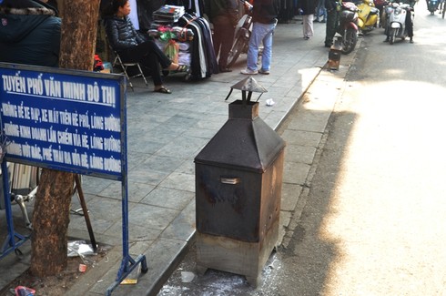 Phố cổ đỏ lửa ngày tiễn ông Táo về trời - ảnh 6