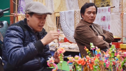 Chợ hoa Hàng Lược giữa phố cổ Hà Nội - ảnh 7