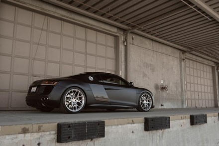 Audi R8 phiên bản đen mờ Matte Black đầy ấn tượng - ảnh 9