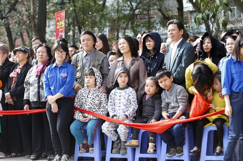 Đoàn rước “kiệu Vua” rực rỡ sắc màu hội Gò Đống Đa - ảnh 22