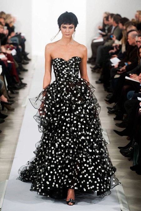 10 bộ váy dự tiệc yêu kiều tại New York Fashion Week - ảnh 2