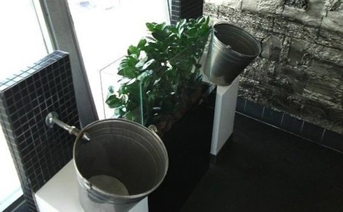 Những nhà vệ sinh kỳ lạ nhất thế giới - ảnh 7