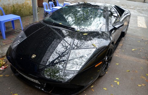 Siêu ‘bò’ Lamborghini và xế hộp Ferrari dầm mưa ở Hà Nội - ảnh 8