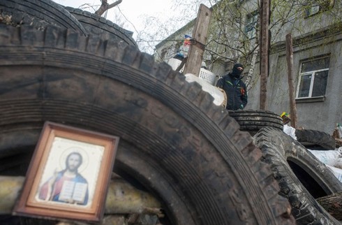 Ukraine đưa xe tăng áp sát miền Đông - ảnh 11