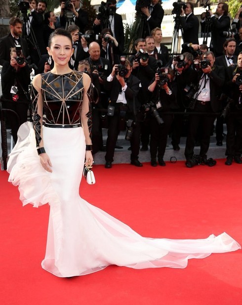 Mỹ nhân châu Á đua sắc trên thảm đỏ Cannes - ảnh 8