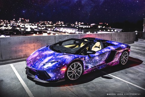 Lóa mắt với siêu xe Aventador Roadster 'thiên hà' - ảnh 2