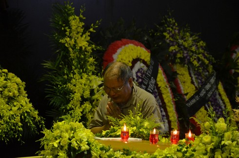 Hàng ngàn người đưa tiễn nhà văn Tô Hoài - ảnh 14