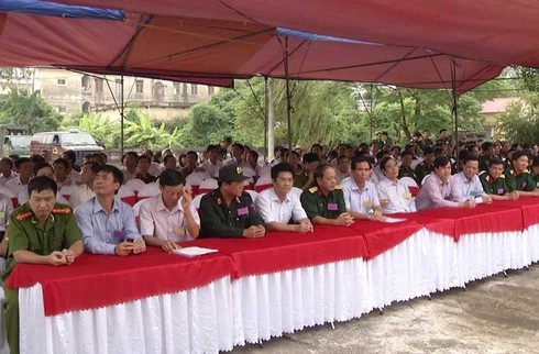 Cảnh sát cơ động giải cứu con tin trong trường học - ảnh 13