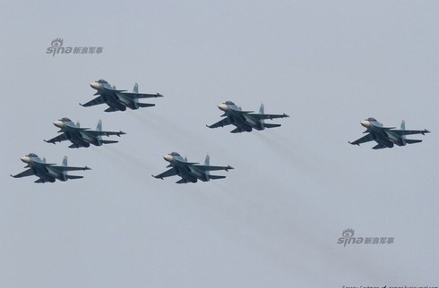 Xem 'Phi đội chim ưng' Su-30SM thao luyện trên không trung - ảnh 3