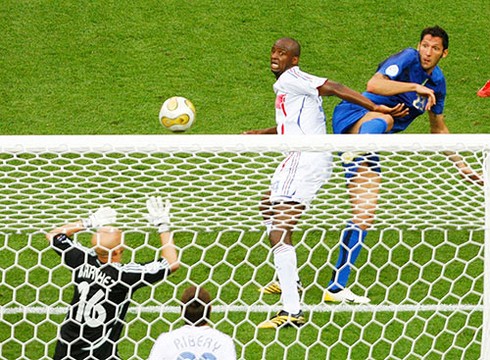Materazzi vô địch World Cup 2006 cùng tuyển Italia - ảnh 2