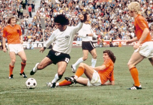 Gerd Muller mất ngủ vì thầy bói “phán” thua chung kết World Cup - ảnh 1