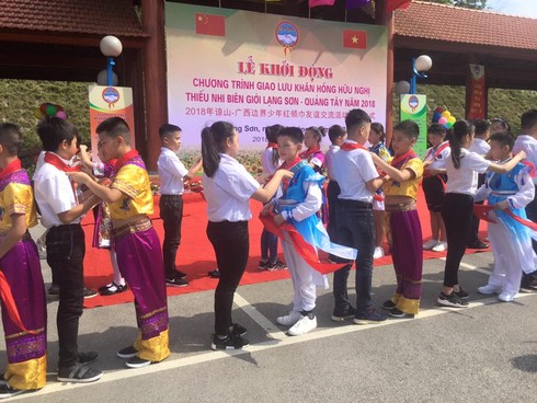 Lạng Sơn: Sôi nổi giao lưu hữu nghị, tuyên dương học sinh xuất sắc - ảnh 4