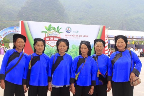 Na 'khủng' hút khách tại lễ hội Chi Lăng - ảnh 1