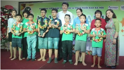Trường Ngôi sao Hà Nội vinh danh học sinh đoạt học bổng - ảnh 1