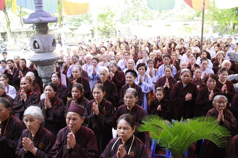 Cầu nguyện, góp tiền vì Hoàng Sa, Trường Sa - ảnh 5