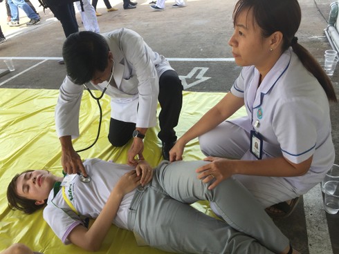 Diễn tập xử lý ngộ độc thực phẩm quy mô lớn tại Sài Gòn - ảnh 5