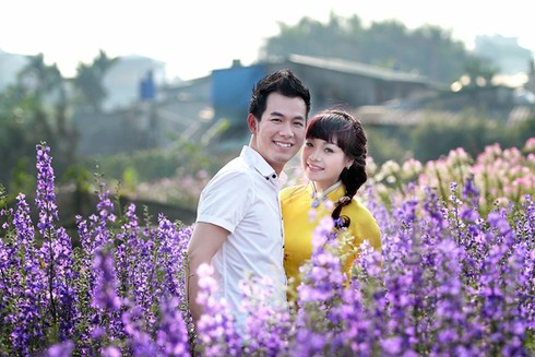 Ngọc Khuê e ấp bên Hồ Trung Dũng - ảnh 1