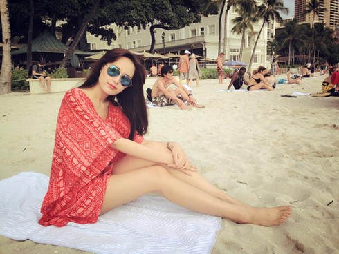 Mai Phương Thúy diện bikini tắm nắng ở Hawaii - ảnh 5