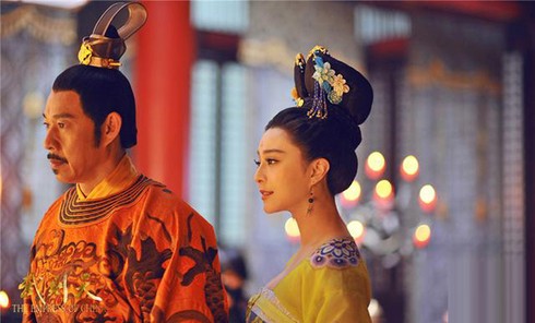 Thêm những hình ảnh gợi cảm của 'Võ Tắc Thiên' - ảnh 5