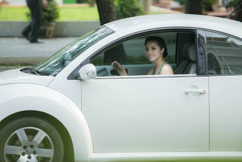 Quách An An nổi bật trên phố với 'con bọ' Volkswagen - ảnh 1