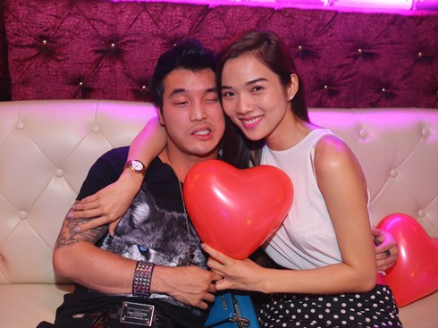 Bà Tưng lại khoe ngực 'khủng' ở tiệc sinh nhật bạn - ảnh 9