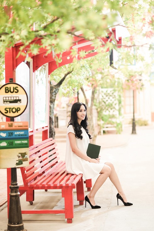 Mai Phương Thúy yêu kiều như tiểu thư - ảnh 1