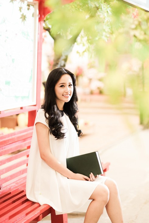 Mai Phương Thúy yêu kiều như tiểu thư - ảnh 2