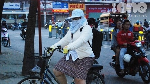 Teen Sài thành co ro đi học trong thời tiết 18 độ - ảnh 2