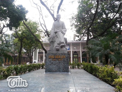 Đầu năm ghé ngôi trường cổ nhất Hà thành - ảnh 17