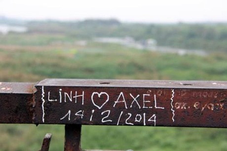 Những dấu ấn tình yêu “xấu xí” của bạn trẻ Hà thành - ảnh 5