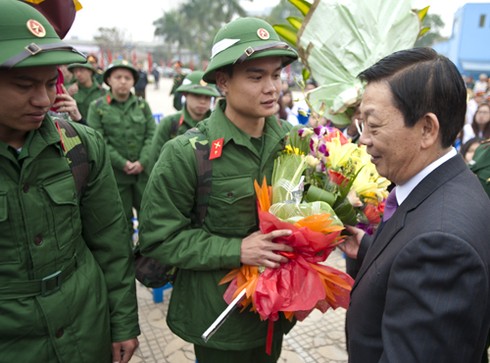 Tân binh Hà Nội ngày nhập ngũ - ảnh 2