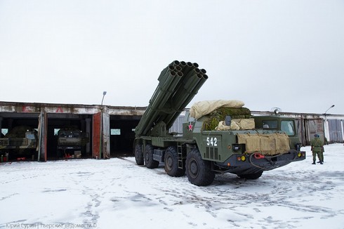 Uy lực của siêu pháo ‘Cơn lốc chiến trường' Smerch - ảnh 12