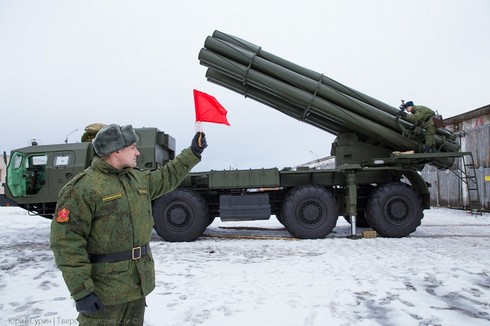Uy lực của siêu pháo ‘Cơn lốc chiến trường' Smerch - ảnh 2