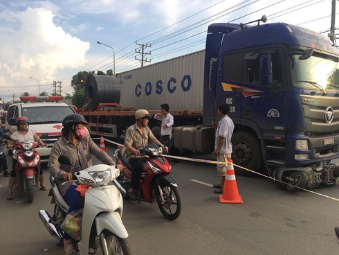 Vụ cháu bé sinh ra sau tai nạn: Người mẹ đã tử vong, bé sơ sinh đang hấp hối - ảnh 1