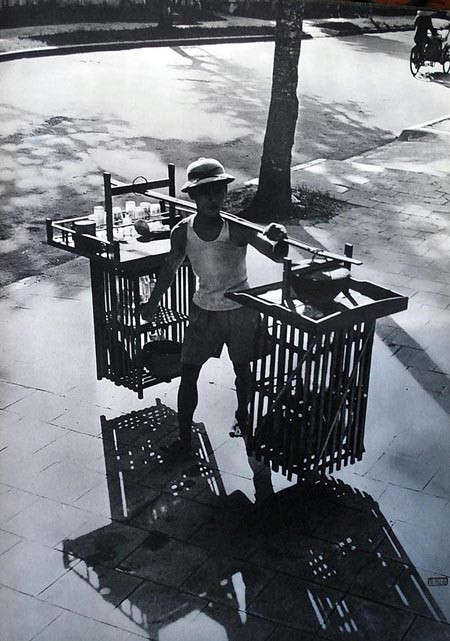 Hình ảnh xưa cũ, thân thương của 'Huế, Sài Gòn, Hà Nội' - ảnh 1