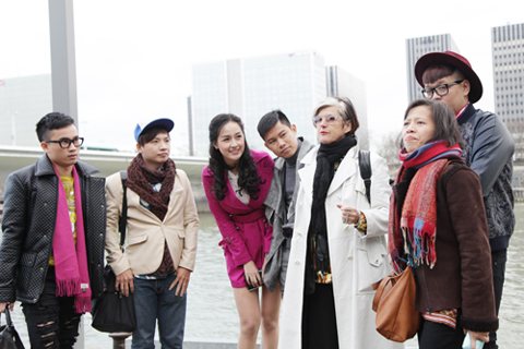 Mai Phương Thúy nổi bật giữa trời đông Paris - ảnh 4
