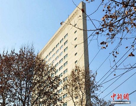 Tòa nhà 16 tầng 'mỏng như tờ giấy' - ảnh 2