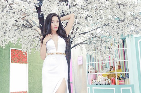 Minh Thư khoe ngực đầy, chân thon - ảnh 3