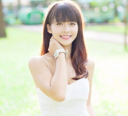 Những hot girl có nụ cười gây sốt giới trẻ - ảnh 3