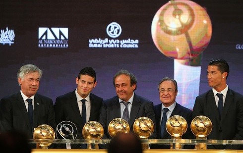 Ronaldo giành danh hiệu Cầu thủ xuất sắc nhất thế giới - ảnh 11