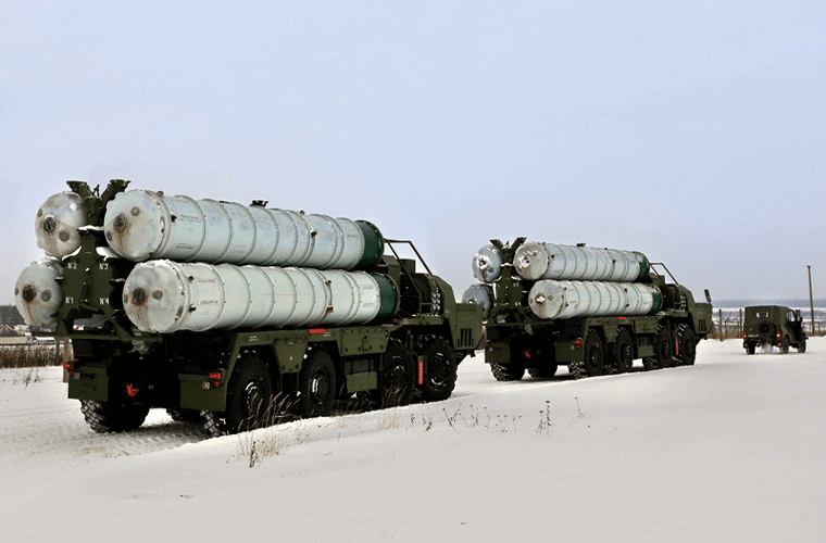 Cận cảnh tên lửa S-300PMU2 của Nga tác chiến - ảnh 12