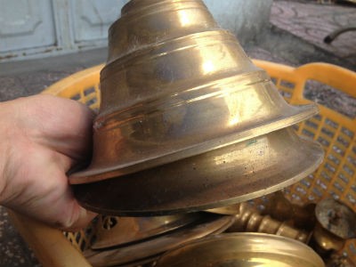 Kiếm hàng chục triệu đồng nhờ chùi lư đồng ngày Tết - ảnh 13