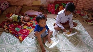 Gần 100 hộ dân vùng lũ Mường Lát vẫn phải đi ở nhờ - ảnh 3