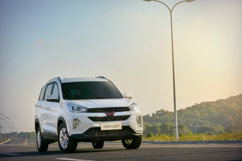 SUV 7 chỗ giá rẻ ở Trung Quốc - ảnh 5
