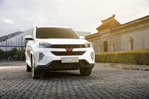 SUV 7 chỗ giá rẻ ở Trung Quốc - ảnh 1